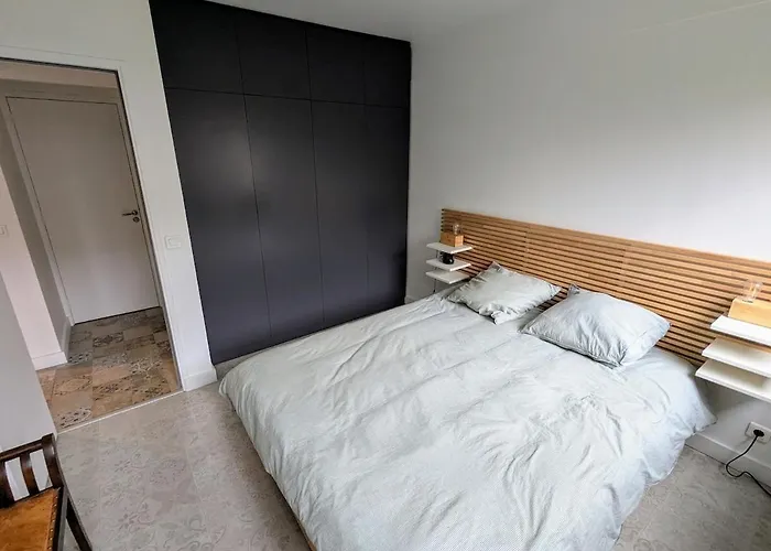 Appartamento Beautiful 1 Bedroom Near Eiffel Tower Parigi