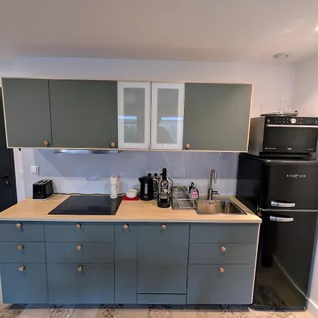 Beautiful 1 Bedroom Near Eiffel Tower パリ